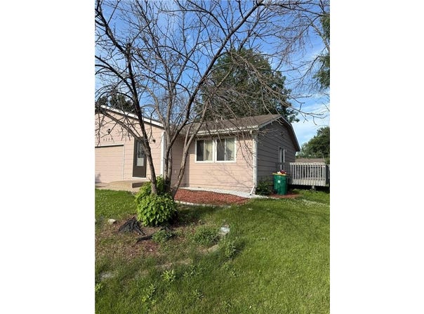 8208 Halifax Court N, Brooklyn Park, MN 55443