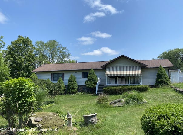 21 Sunrise Boulevard, Jefferson Twp, PA 18436