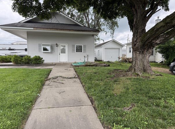 102 Washington St, Marshall, MO 65340