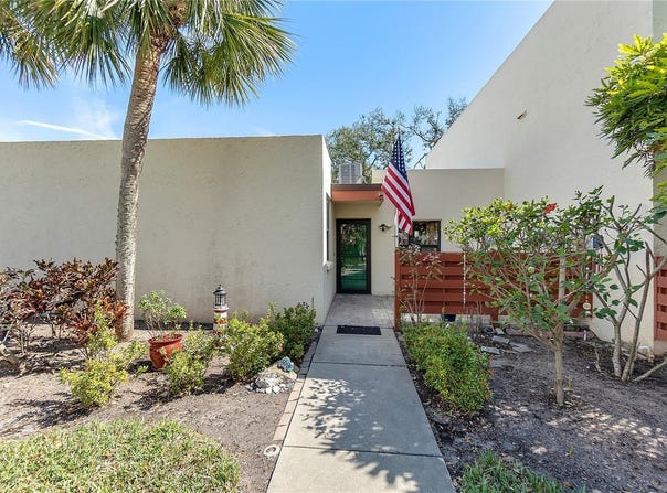 622 SPRING LAKES BOULEVARD, BRADENTON, FL 34210
