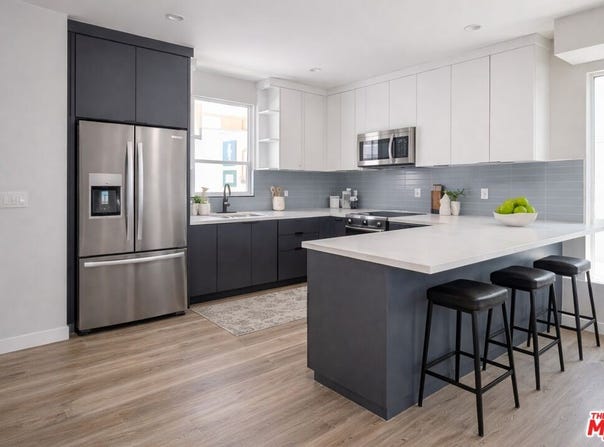 6702 Balboa Blvd, Van Nuys, CA 91406