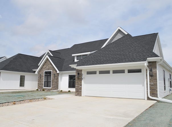 314 Willow Street, Pardeeville, WI 53954