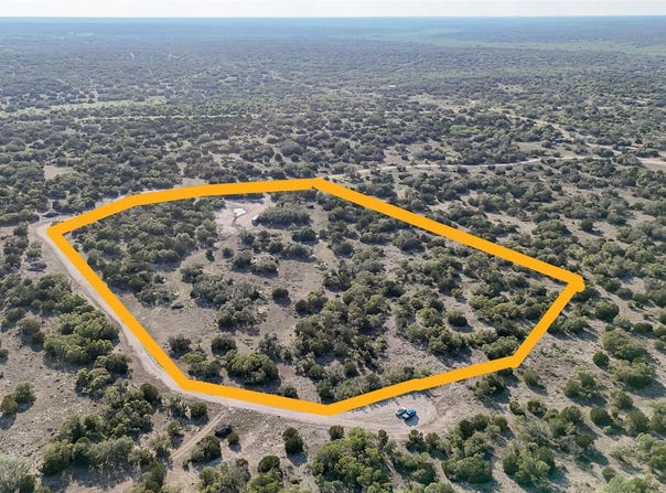 1700 Blackbuck DR, Adams, TX 76935