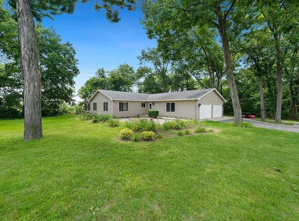 4415 S Chana, CHANA, IL 61015