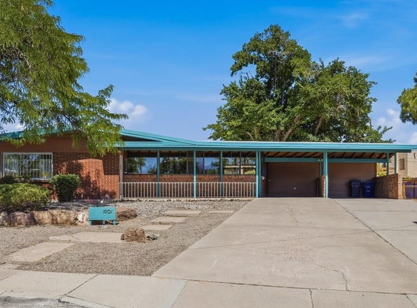 1907 Richmond Drive NE, Albuquerque, NM 87106