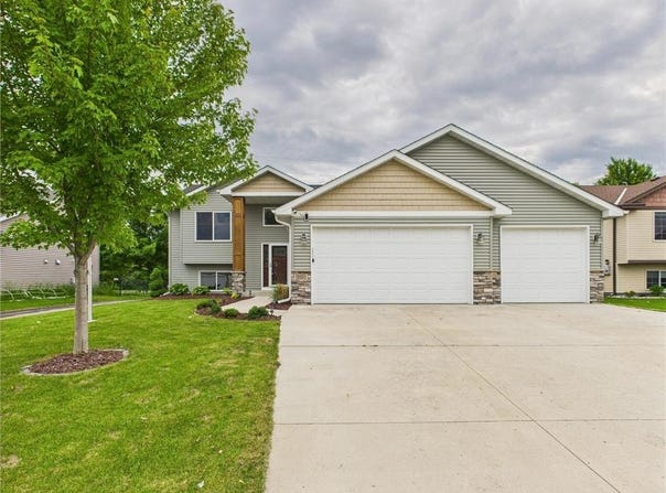 1214 Olivia Street SE, New Prague, MN 56071
