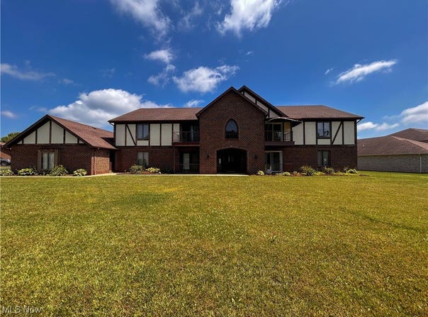 931 Pearson Circle unit: 3, Boardman, OH 44512