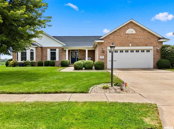 103 WINDSONG Drive, Washington, IL 61571