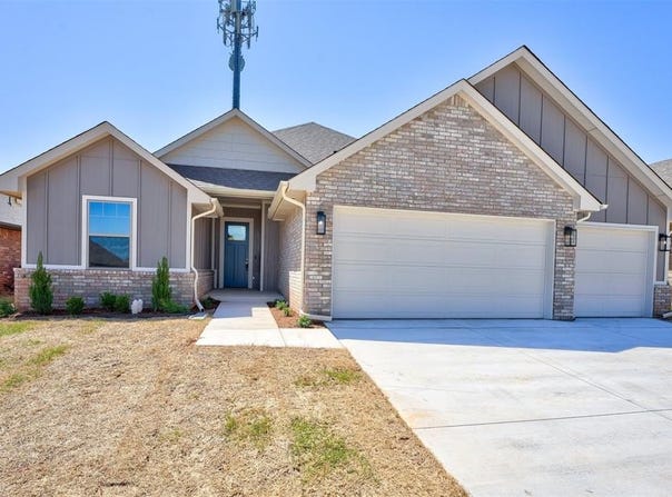 3010 Hollow Crest Lane, Norman, OK 73071