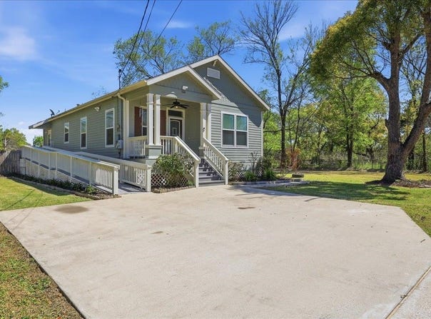 1110 5th Street, Orange, TX 77630