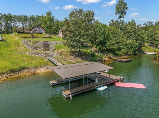 121 SOUTH BAY DR., Jasper, AL 35503