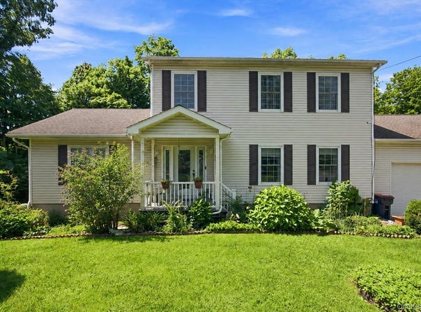 36 Hillside Avenue, Wingdale, NY 12594