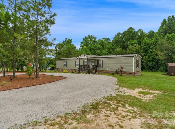 1569 Macedonia Angelus Road, Jefferson, SC 29718