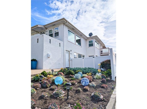 572 Harloe Avenue, Pismo Beach, CA 93449