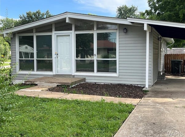 6 Mound Drive, St Peters, MO 63376