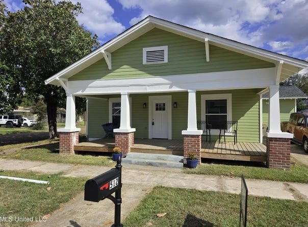 512 5TH St. N, MS 38821
