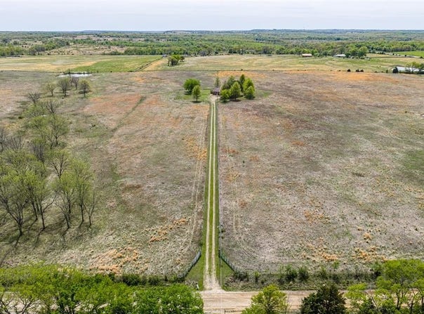 384045 E 1040 Road, Okemah, OK 74859