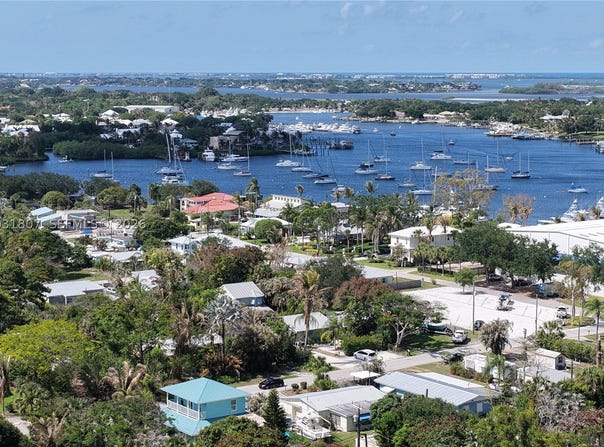4225 SE Westfield St, Stuart, FL 34997