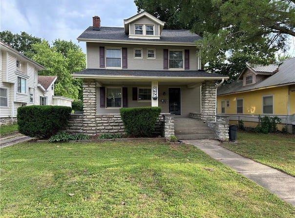 305 E Main Street, Richmond, MO 64085