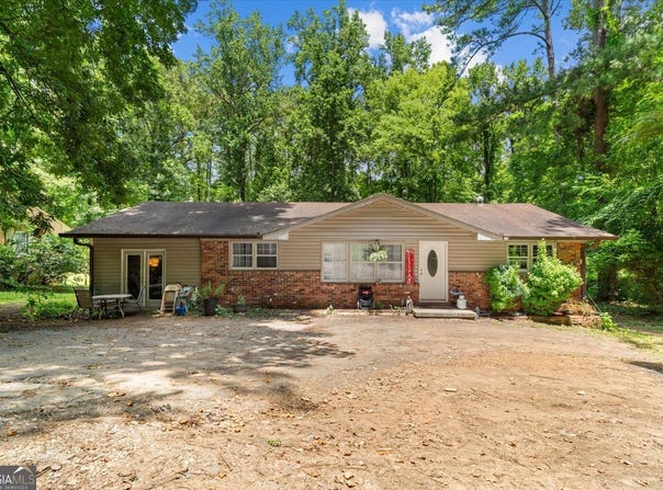 1122 Ridgeleigh Cir, Dalton, GA 30721