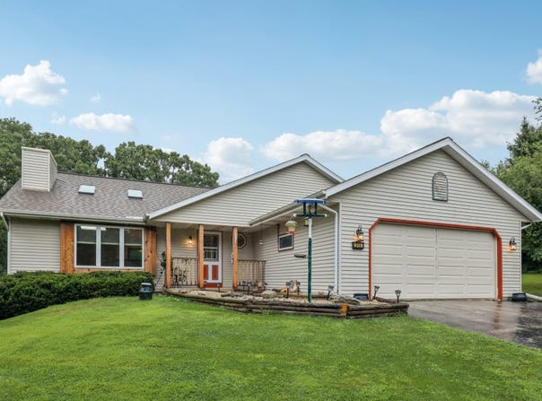 316 Cymric Ct, Wales, WI 53183