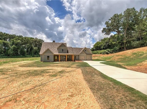 34 HAWKINS Road, Taylorsville, GA 30178