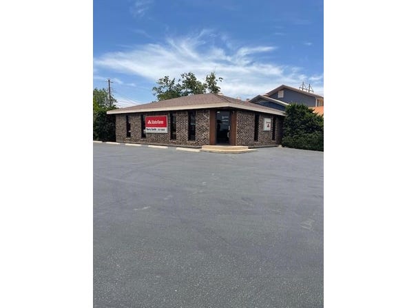 1050 N Dixie Blvd, Odessa, TX 79761