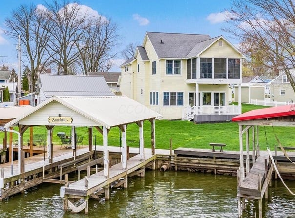40 Beacon Light Lane, Buckeye Lake, OH 43008