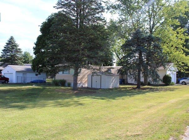 3100 Pine Drive SW, Stanton, MI 48888