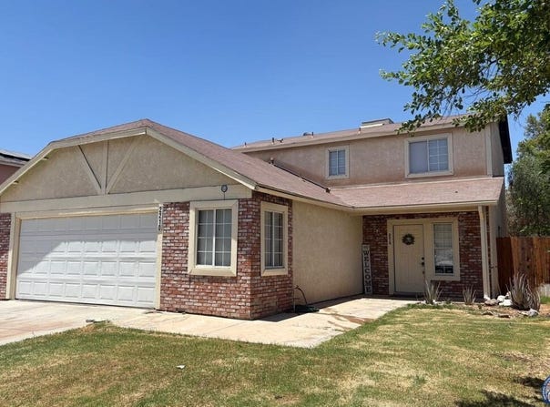 2210 W Heil Ave, El Centro, CA 92243