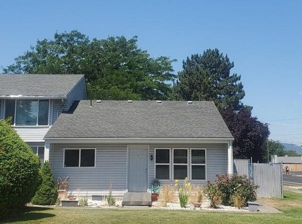 2000 Brookhurst Street, Medford, OR 97504
