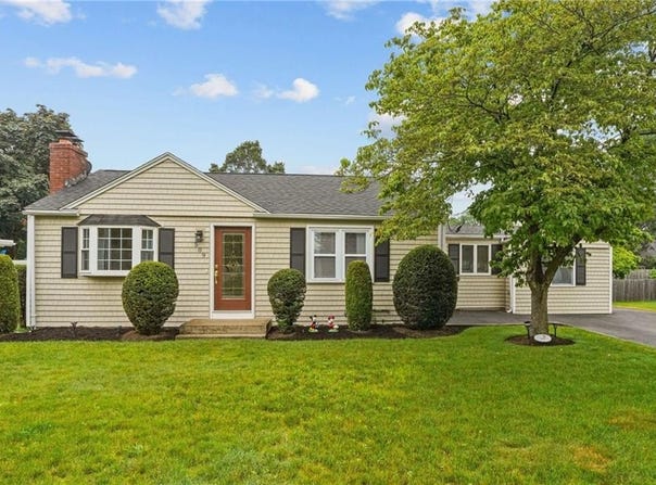 509 Buttonwoods Avenue, Warwick, RI 02886
