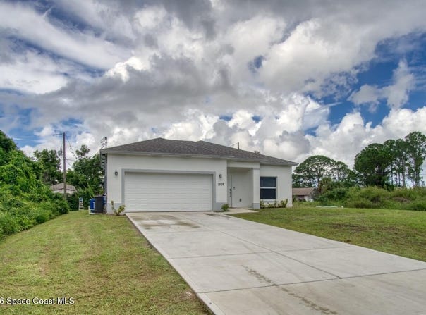 1938 Trapp Avenue SE, Palm Bay, FL 32909