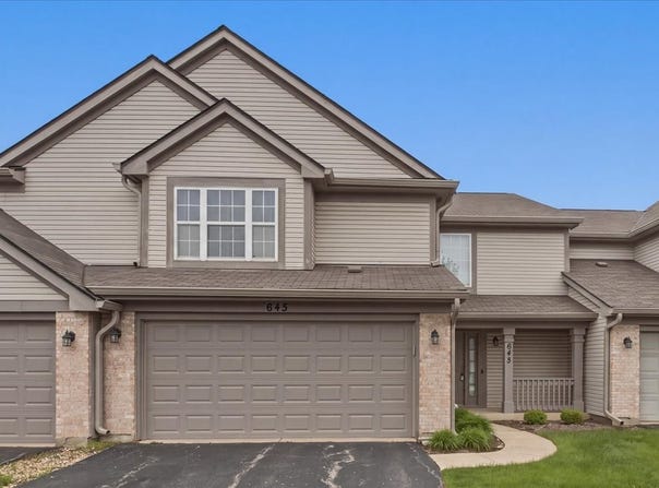 645 Lancaster Circle, Elgin, IL 60123