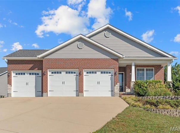242 Millstone Court, Washington, MO 63090
