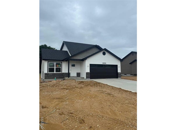 28555 Shallow Water Road, Warrenton, MO 63383