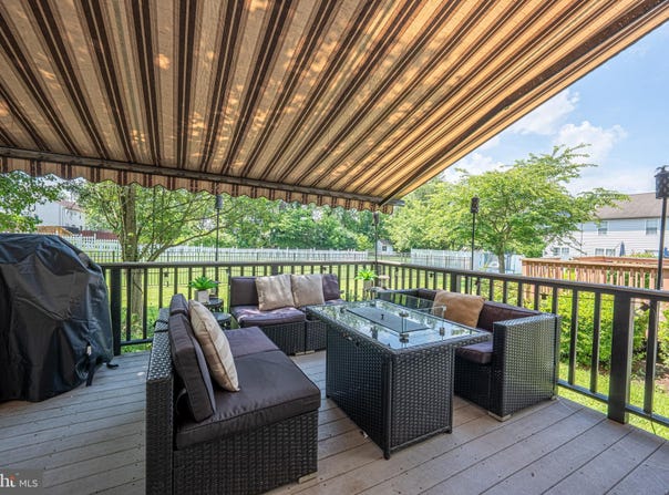 2621 PENNS RIDGE BOULEVARD, EASTON, PA 18040