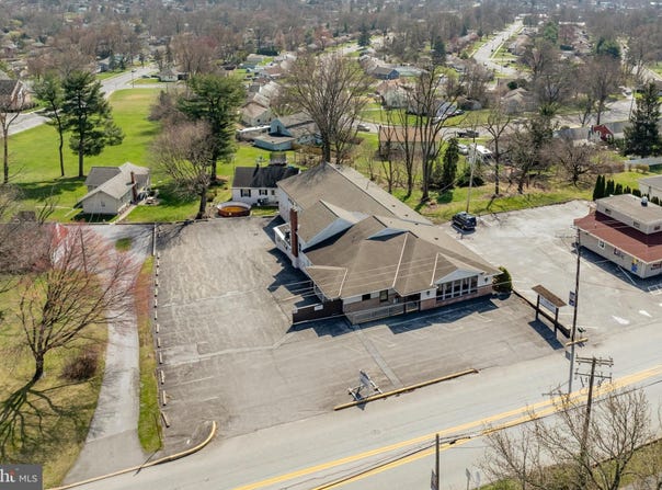 915 N HANOVER STREET, ELIZABETHTOWN, PA 17022