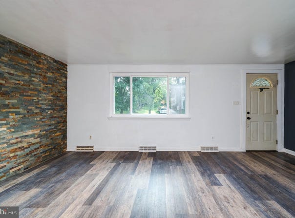 3328 MONTROSE AVENUE, READING, PA 19605