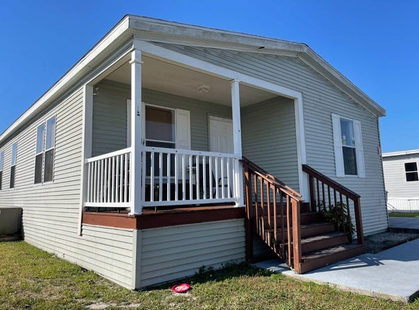 1412 Autumn Dr., Tampa, FL 33613
