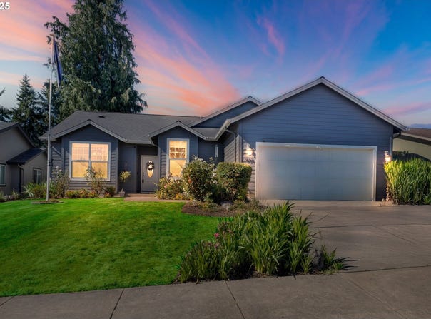 934 WILSON AVE, Cottage Grove, OR 97424