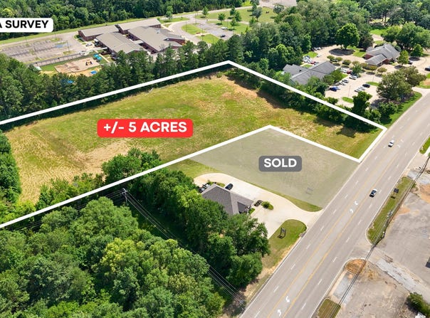 W Main St., Tupelo, MS 38801
