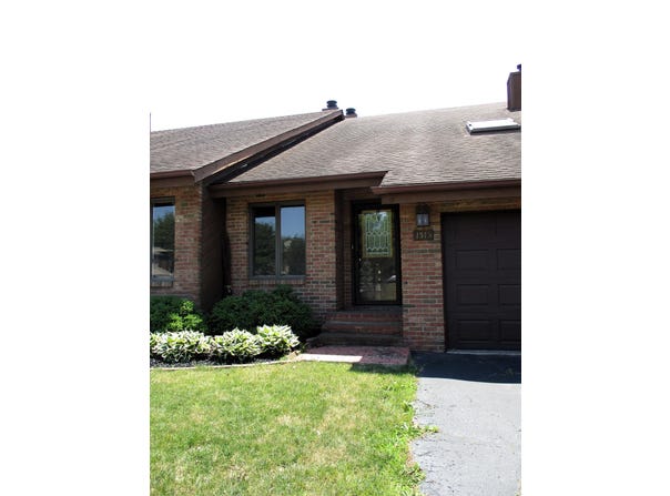 1515 Maple Place, Schererville, IN 46375