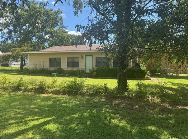106 Lakeside, New Blaine, AR 72851