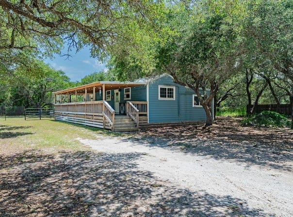 1292 Myrtle St, Fulton, TX 78358