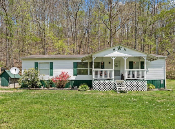 2020 Maple Swamp Road, Waynesburg, KY 40489