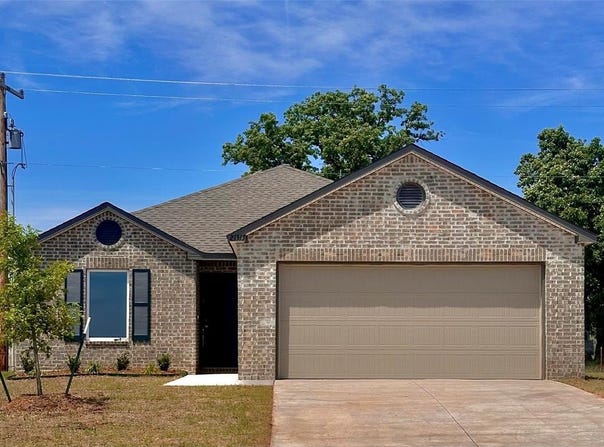 21313 Rovic Road, Harrah, OK 73045
