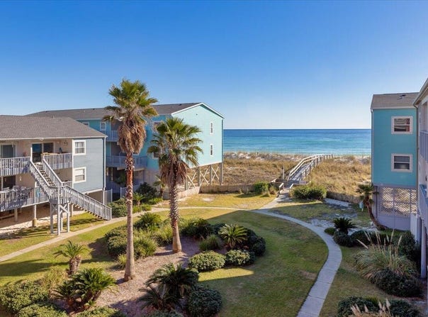 1625 Bulevar Mayor Street, Pensacola Beach, FL 32561