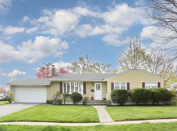 86 Spottswood Rd, Glen Rock Boro, NJ 07452-3032