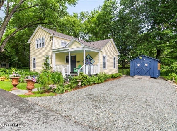 4 Mitchell Avenue, Cambridge, NY 12816